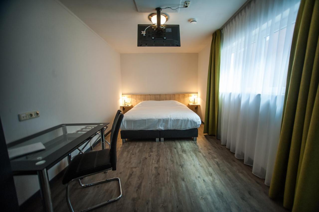 Hotel Taurus Cuijk Exterior photo